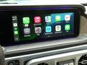 センターアームレスト内のUSBポートとお手持ちのスマートフォンをケーブルで繋ぐと、様々なAppleCarPlay、AndroidAuto、AndroidAutoに対応しています。