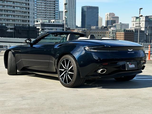 アストンマーティン ＤＢ１１