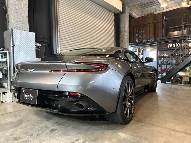ＤＢ１１ ローンチエディション　Ｂａｎｇ＆Ｏｌｕｆｓｅｎ　コラムＭＴモード付８ＡＴ　クルーズコントロール　障害物センサー　フロント／サイド／バックカメラ　アイドリングストップ　過給器設定モデル　電動シート　シートヒーター（10枚目）