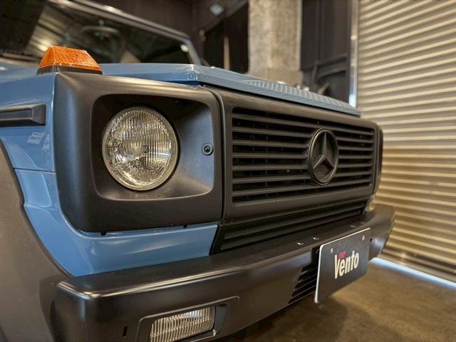 Ｇクラス Ｇ３２０　ロング　４ＷＤ　Ｇ３２０ロング　プロフェッショナルミラー　スチールホイール　サンルーフブラックレザーシート（10枚目）