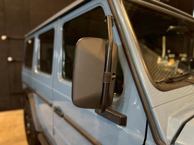 Ｇクラス Ｇ３２０　ロング　４ＷＤ　Ｇ３２０ロング　プロフェッショナルミラー　スチールホイール　サンルーフブラックレザーシート（12枚目）