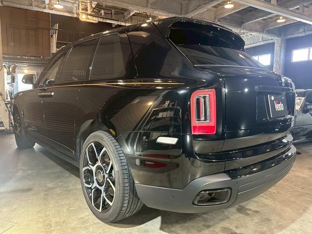 カリナン ６．７５　４ＷＤ　ブラックバッジ　スターライトヘッドライナー　コーチライン（7枚目）