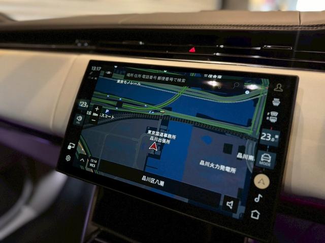 レンジローバー オートバイオグラフィー　Ｐ５３０ロングホイールベース　４ＷＤ　オートバイオグラフィ　４．４Ｌ　Ｐ５３０　ロングホイールベース　４ＷＤ　７人乗り／ホワイト＆ブラックレザー（43枚目）