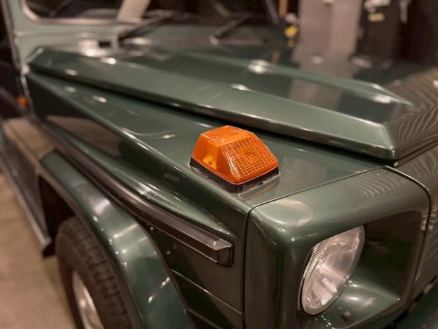 Ｇクラス ３００ＧＥ　ロング　マラカイトグリーン　左ハンドル　３列シート（15枚目）