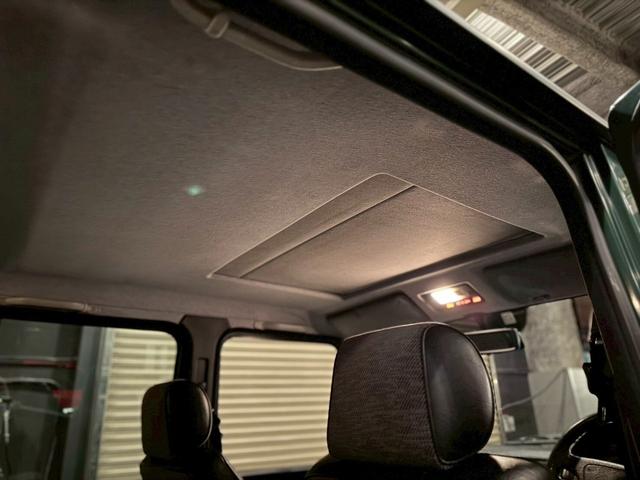 Ｇクラス ３００ＧＥ　ロング　マラカイトグリーン　左ハンドル　３列シート（26枚目）