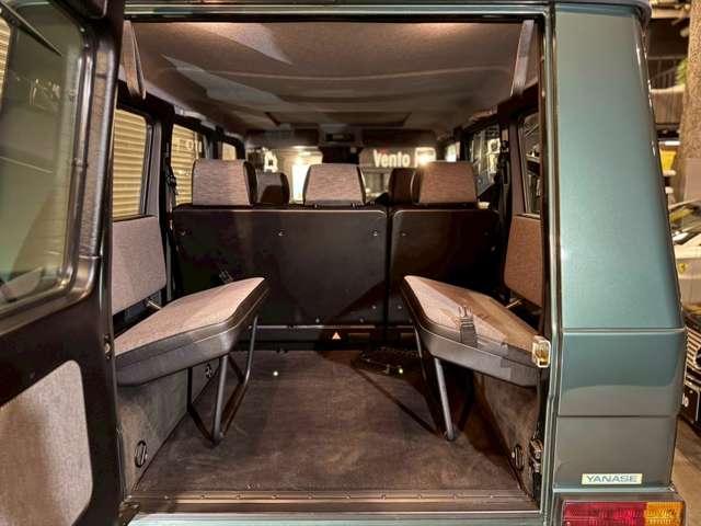 Ｇクラス ３００ＧＥ　ロング　マラカイトグリーン　左ハンドル　３列シート（33枚目）