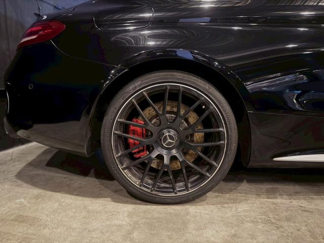 通常モデル（Ｃ６３）比に比べ３０ｍｍ巨大化されたディスクローター