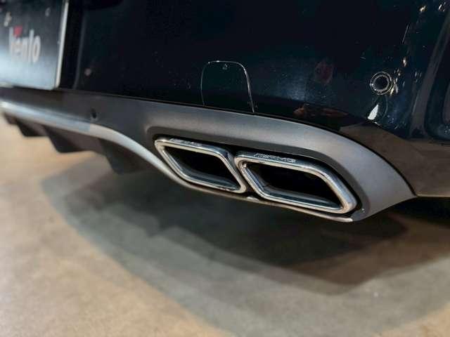 ３つの連続可変フラップによって排気音を電子制御する「ＡＭＧパフォーマンスエグゾーストシステム」