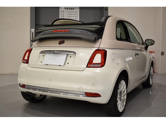 ５００ｃ フィアット ６０ｔｈ 認定中古車 ５０台限定車 アイボリーレザーシート 電動グレーソフトトップ ｆｉａｔビンテージロゴ キセノンヘッドライト 限定車専用１６インチアルミホイール リアパーキングセンサー ｅｔｃ付の中古車詳細 中古車検索ならkurutown