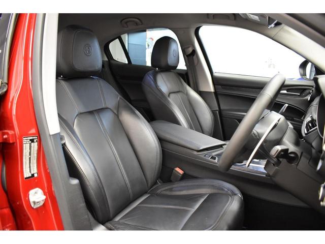 ステルヴィオ ２．２ターボ　ディーゼルＱ４　認定中古車保証１年付帯　ブラックレザーシート　電動パワーシート　シートヒーター　ハンドルヒーター　アダプティブクルーズコントロール　ＥＴＣ搭載　バックカメラ　アップルカープレイ／アンドロイドオート対応（15枚目）