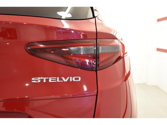 ステルヴィオ ２．２ターボ　ディーゼルＱ４　認定中古車保証１年付帯　ブラックレザーシート　電動パワーシート　シートヒーター　ハンドルヒーター　アダプティブクルーズコントロール　ＥＴＣ搭載　バックカメラ　アップルカープレイ／アンドロイドオート対応（35枚目）