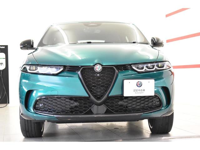 トナーレ プラグインハイブリッドＱ４　ヴェローチェ　新車保証継承　ワンオーナー　禁煙車　シートヒーター　シートクーラー　アダプティブクルーズコントロール　ナビゲーション　バックカメラ　パドルシフト　電動パワーシート　ワイヤレススマートフォン充電可（3枚目）