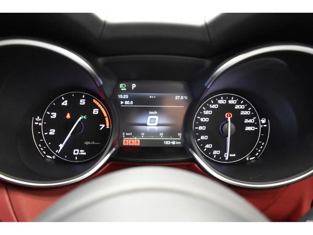 ステルヴィオ ２．０ターボ　Ｑ４スポーツパッケージ　認定中古車保証１年付き　弊社買取車両　レザーシート　Ｄ．Ｎ．Ａドライブモード付　ステアリングヒーター　シートヒーター　アダプティブクルーズコントロール　ハーマンカードン製スピーカー　２０インチホイール（9枚目）