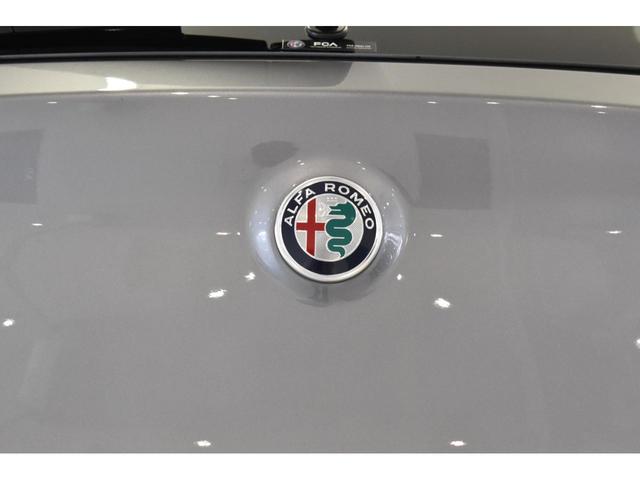 ステルヴィオ ２．０ターボ　Ｑ４スポーツパッケージ　認定中古車保証１年付き　弊社買取車両　レザーシート　Ｄ．Ｎ．Ａドライブモード付　ステアリングヒーター　シートヒーター　アダプティブクルーズコントロール　ハーマンカードン製スピーカー　２０インチホイール（35枚目）