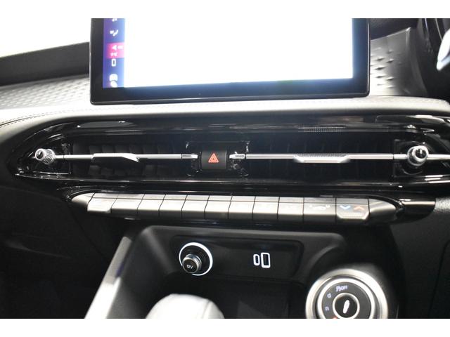 トナーレ プラグインハイブリッドＱ４　ヴェローチェ　新車保証継承　ＬＥＤマトリクスヘッドライト　３６０度カメラ　ブラックレザーシート　シートヒーター　ベンチレーション　ステリングヒーター　アダプティブクルーズコントロール　ＥＴＣ（13枚目）