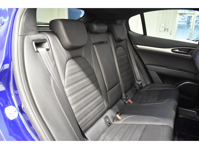 ステルヴィオ 2.0ターボ Q4ヴェローチェ 認定中古車保証 レザーシート パドルシフト パワーシート シートヒーター アダプティブクルーズコントロール ナビゲーション ETC アップルカープレイ対応 アンドロイドオート対応 バックカメラ 禁煙車(24枚目)