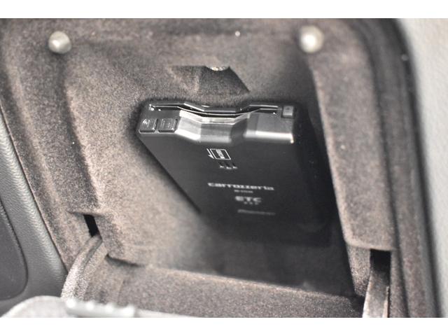 ステルヴィオ 2.0ターボ Q4ヴェローチェ 認定中古車保証 レザーシート パドルシフト パワーシート シートヒーター アダプティブクルーズコントロール ナビゲーション ETC アップルカープレイ対応 アンドロイドオート対応 バックカメラ 禁煙車(29枚目)