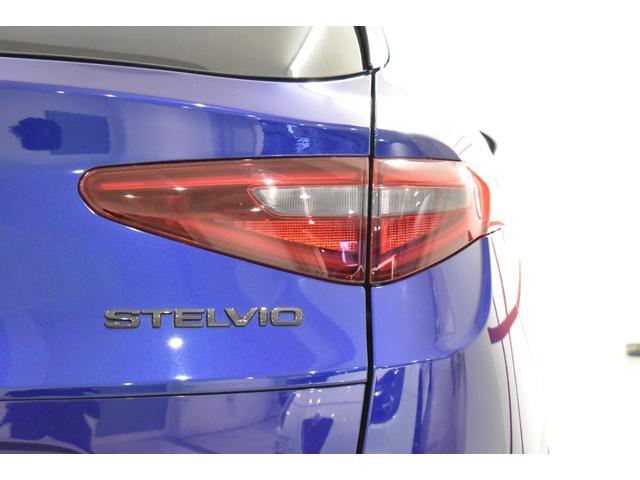 ステルヴィオ 2.0ターボ Q4ヴェローチェ 認定中古車保証 レザーシート パドルシフト パワーシート シートヒーター アダプティブクルーズコントロール ナビゲーション ETC アップルカープレイ対応 アンドロイドオート対応 バックカメラ 禁煙車(35枚目)