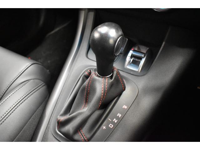 ジュリエッタ ヴェローチェ 1750 TBI 認定中古車保証1年付 禁煙車 TV・CD・DVD再生 ブラックレザーシート シートヒーター パドルシフト ブレンボ製レッドキャリパー 18インチ純正アルミ ナビゲーション ETC クルーズコントロール(17枚目)