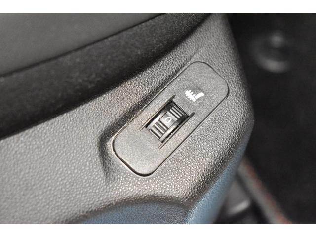 ジュリエッタ ヴェローチェ 1750 TBI 認定中古車保証1年付 禁煙車 TV・CD・DVD再生 ブラックレザーシート シートヒーター パドルシフト ブレンボ製レッドキャリパー 18インチ純正アルミ ナビゲーション ETC クルーズコントロール(21枚目)