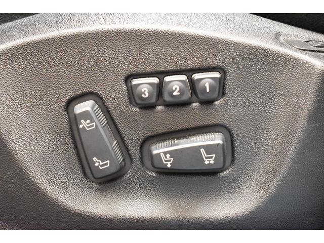 ジュリエッタ ヴェローチェ 1750 TBI 認定中古車保証1年付 禁煙車 TV・CD・DVD再生 ブラックレザーシート シートヒーター パドルシフト ブレンボ製レッドキャリパー 18インチ純正アルミ ナビゲーション ETC クルーズコントロール(22枚目)