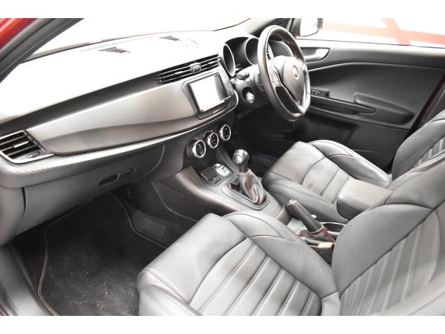 ジュリエッタ ヴェローチェ 1750 TBI 認定中古車保証1年付 禁煙車 TV・CD・DVD再生 ブラックレザーシート シートヒーター パドルシフト ブレンボ製レッドキャリパー 18インチ純正アルミ ナビゲーション ETC クルーズコントロール(27枚目)