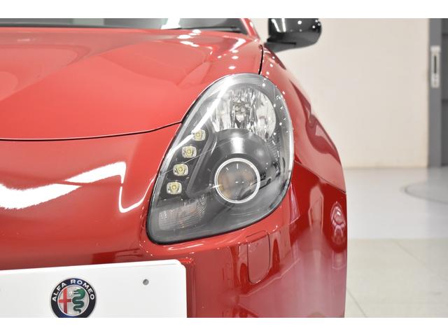 ジュリエッタ ヴェローチェ 1750 TBI 認定中古車保証1年付 禁煙車 TV・CD・DVD再生 ブラックレザーシート シートヒーター パドルシフト ブレンボ製レッドキャリパー 18インチ純正アルミ ナビゲーション ETC クルーズコントロール(33枚目)