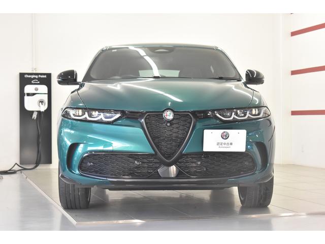 トナーレ プラグインハイブリッドＱ４　ヴェローチェ　新車保証継承　ワンオーナー　ブラックレザーシート　シートヒーター　電動パワーシート　アダプティブクルーズコントロール　アップルカープレイ　アンドロイドオート　禁煙車　ＥＴＣ　バックカメラ　純正カーナビ（2枚目）