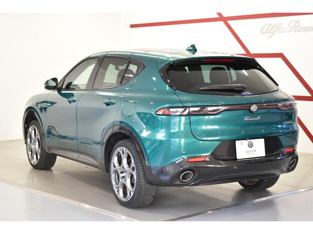 トナーレ プラグインハイブリッドＱ４　ヴェローチェ　新車保証継承　ワンオーナー　ブラックレザーシート　シートヒーター　電動パワーシート　アダプティブクルーズコントロール　アップルカープレイ　アンドロイドオート　禁煙車　ＥＴＣ　バックカメラ　純正カーナビ（7枚目）