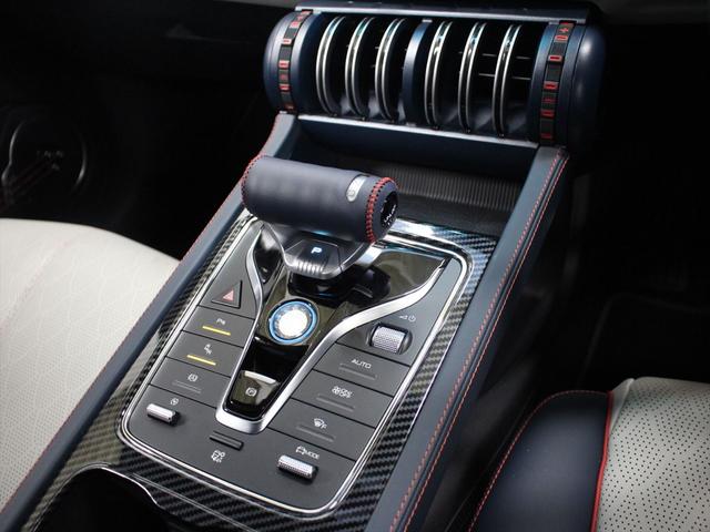ＡＴＴＯ　３ 　ＢＹＤ認定中古車　当店試乗車　航続距離４７０ｋｍ　グロスブラックエクステリア　カーボンインテリア　パノラマサンルーフ　ＬＥＤヘッドライト　シートヒーター　電動テールゲート　純正前後ドライブレコーダー（13枚目）