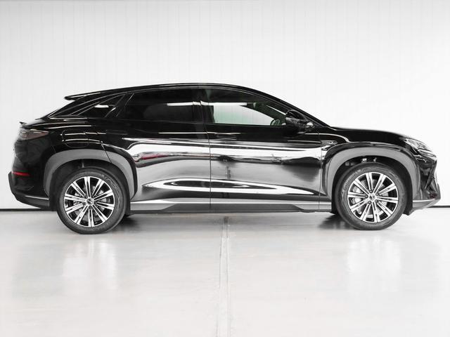 シーライオン ７ 　ＢＹＤ認定中古車　当店試乗車　航続距離５９０ｋｍ　パノラマサンルーフ　ナッパレザー　ＤＹＮＡＵＤＩＯ　ＡｐｐｌｅＣａｒＰｌａｙ対応　３６０°ビューカメラ　シートヒーター　ステアリングヒーター（4枚目）