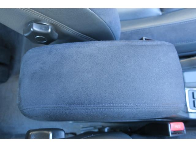 �Z���^�[�E�A�[�����X�g