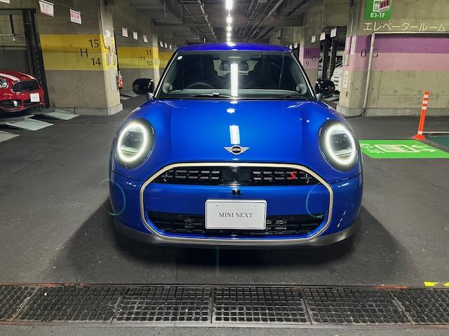ＭＩＮＩ クーパーＳ　フェイバード・トリム　Ｍ－パッケージ　電動シート　ハーマンオーディオ　マルチトーンルーフ　１７インチアルミ（42枚目）