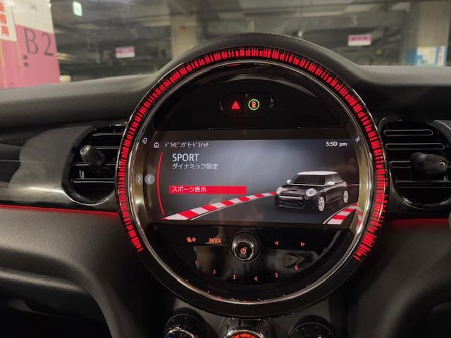 ＭＩＮＩ クーパーＤプレミアムプラスパッケージクラシックトリム　アップルカープレイ　ブラックルーフ　バックカメラリアセンサー　１６インチオプションブラックアルミ（17枚目）