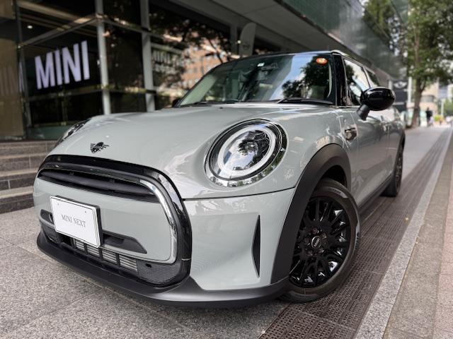 ＭＩＮＩ クーパーＤプレミアムプラスパッケージクラシックトリム　アップルカープレイ　ブラックルーフ　バックカメラリアセンサー　１６インチオプションブラックアルミ（54枚目）