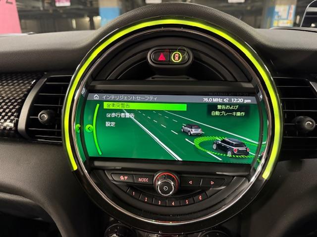 MINI クーパーS 5ドア JCWパドルステア デジタルpkg カメラpkg ペッパーpkg ブラックルーフ&エクステリア(14枚目)