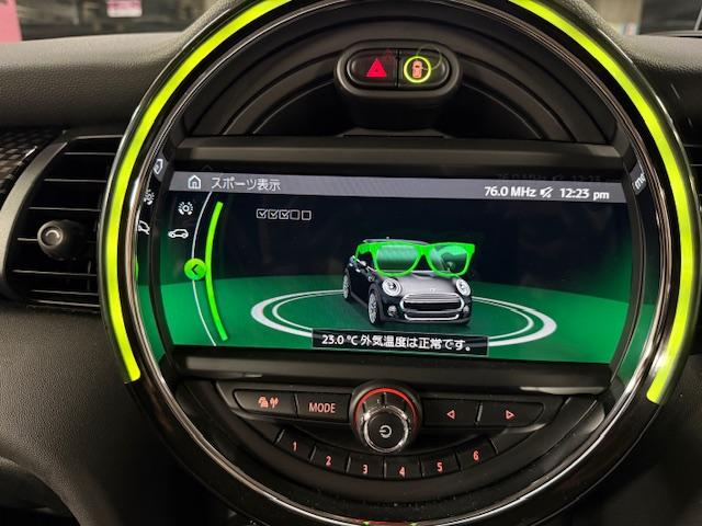 MINI クーパーS 5ドア JCWパドルステア デジタルpkg カメラpkg ペッパーpkg ブラックルーフ&エクステリア(22枚目)