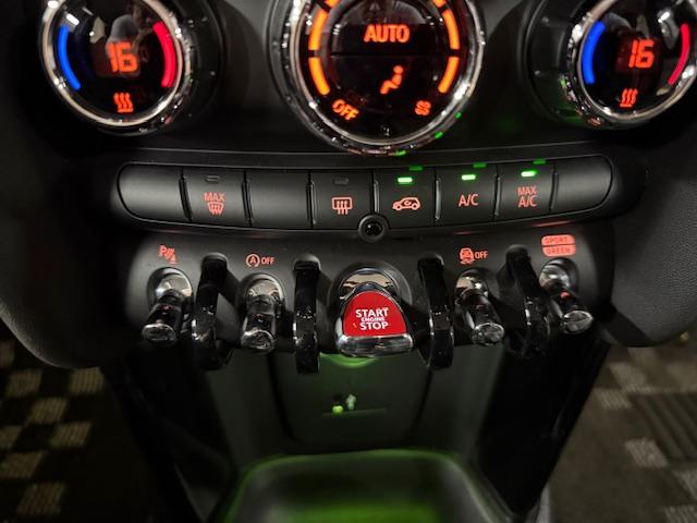 MINI クーパーS 5ドア JCWパドルステア デジタルpkg カメラpkg ペッパーpkg ブラックルーフ&エクステリア(28枚目)