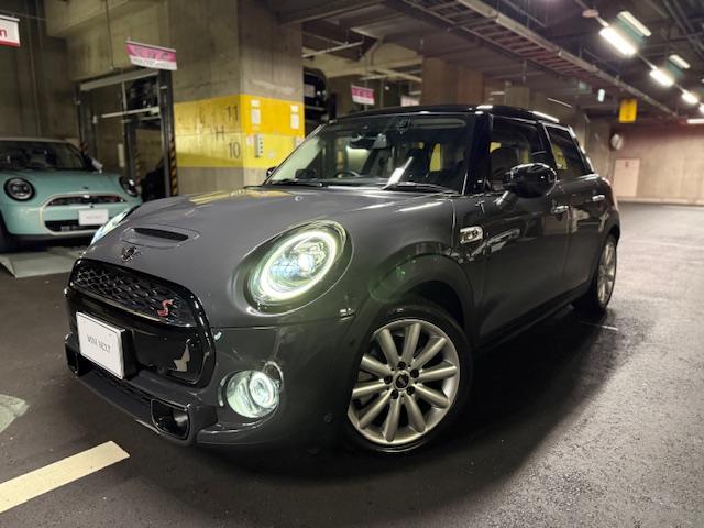 MINI クーパーS 5ドア JCWパドルステア デジタルpkg カメラpkg ペッパーpkg ブラックルーフ&エクステリア(42枚目)