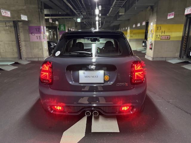 MINI クーパーS 5ドア JCWパドルステア デジタルpkg カメラpkg ペッパーpkg ブラックルーフ&エクステリア(51枚目)