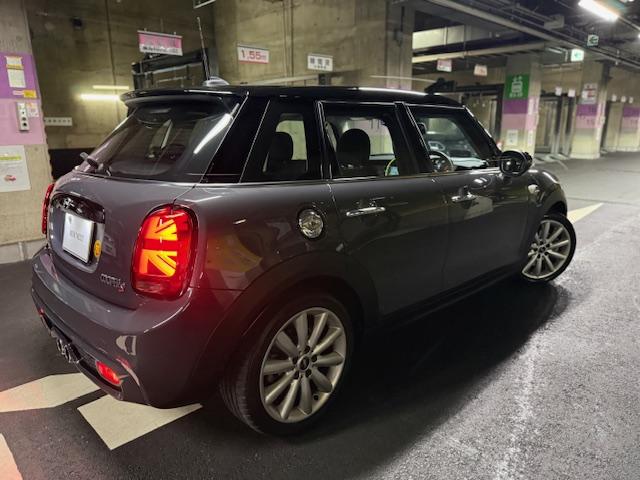 MINI クーパーS 5ドア JCWパドルステア デジタルpkg カメラpkg ペッパーpkg ブラックルーフ&エクステリア(52枚目)