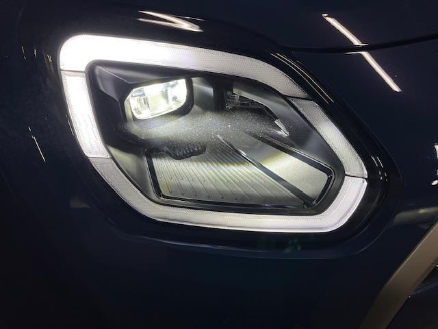 MINI カントリーマンD フェイバリット・トリム Mパッケージ 19インチアルミ 電動メモリーシート ベージュべスキンシート ヘッドアップディスプレイ(4枚目)