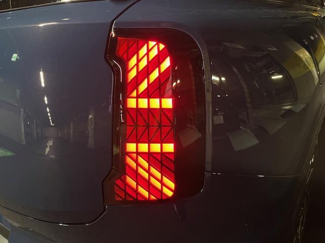 MINI カントリーマンD フェイバリット・トリム Mパッケージ 19インチアルミ 電動メモリーシート ベージュべスキンシート ヘッドアップディスプレイ(5枚目)