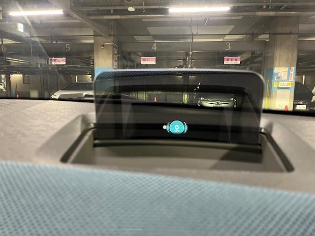 MINI カントリーマンD フェイバリット・トリム Mパッケージ 19インチアルミ 電動メモリーシート ベージュべスキンシート ヘッドアップディスプレイ(14枚目)