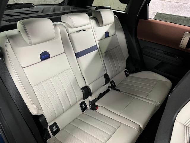 MINI カントリーマンD フェイバリット・トリム Mパッケージ 19インチアルミ 電動メモリーシート ベージュべスキンシート ヘッドアップディスプレイ(37枚目)