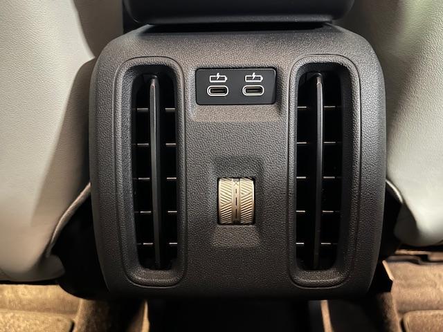 MINI カントリーマンD フェイバリット・トリム Mパッケージ 19インチアルミ 電動メモリーシート ベージュべスキンシート ヘッドアップディスプレイ(38枚目)