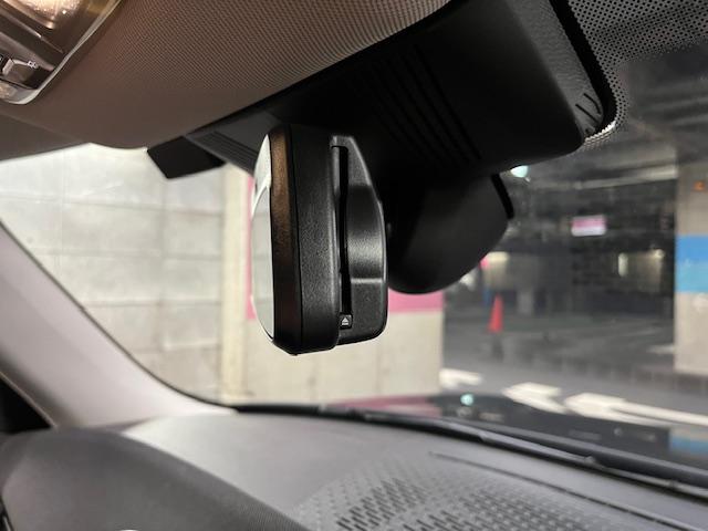 ＭＩＮＩ クーパーＣ　クラシック・トリム　５ドア　ブラックべスキンシート　ＯＰ１７インチアルミ　ナビ　ＥＴＣ　シートヒーター　バックカメラ（21枚目）