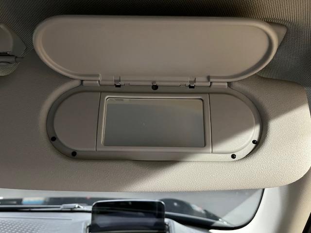 ＭＩＮＩ クーパーＣ　クラシック・トリム　５ドア　ブラックべスキンシート　ＯＰ１７インチアルミ　ナビ　ＥＴＣ　シートヒーター　バックカメラ（23枚目）