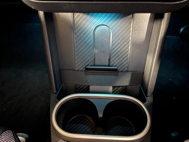 ＭＩＮＩ クーパーＣ　クラシック・トリム　５ドア　ブラックべスキンシート　ＯＰ１７インチアルミ　ナビ　ＥＴＣ　シートヒーター　バックカメラ（25枚目）