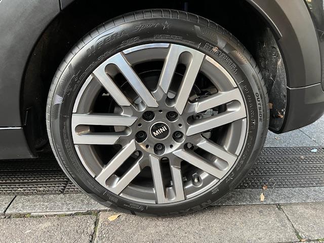 ＭＩＮＩ クーパーＣ　クラシック・トリム　５ドア　ブラックべスキンシート　ＯＰ１７インチアルミ　ナビ　ＥＴＣ　シートヒーター　バックカメラ（36枚目）